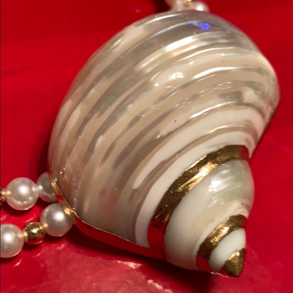 VINTAGE PEARL DOUBLE STRAND SHELL NECKLACE MERMAIDCORE - Picture 7 of 16